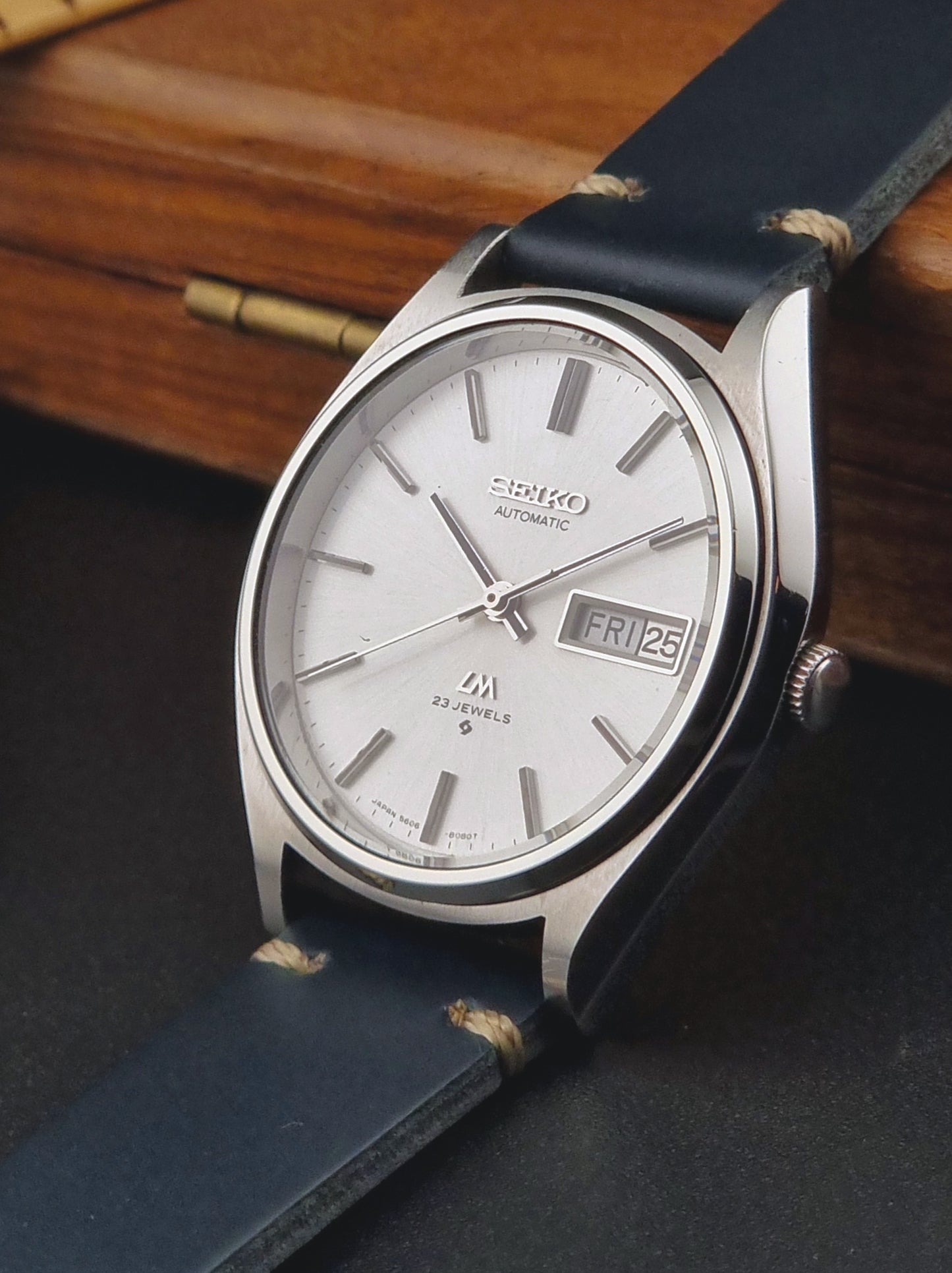Seiko watch LordMatic 5606-8050 Vintage 1974