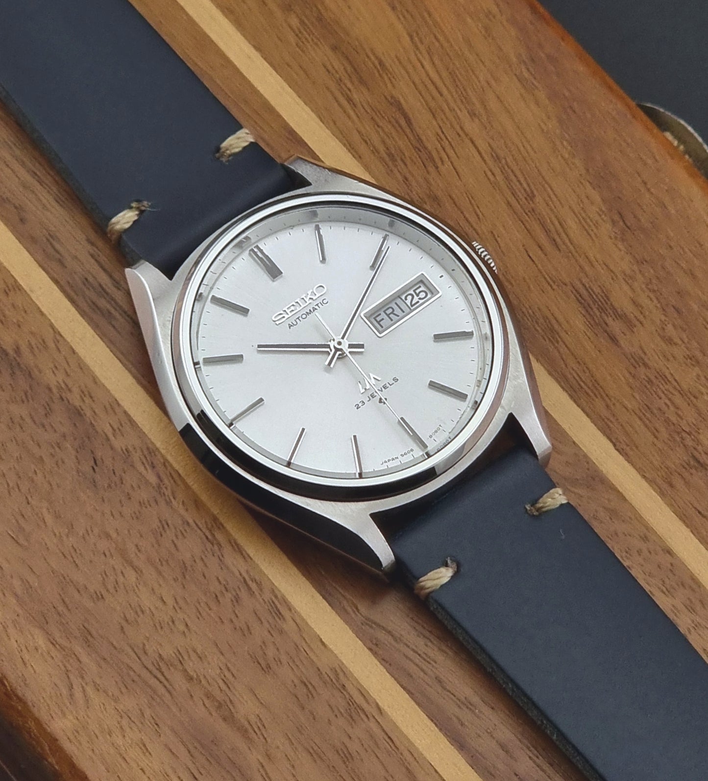Seiko watch LordMatic 5606-8050 Vintage 1974
