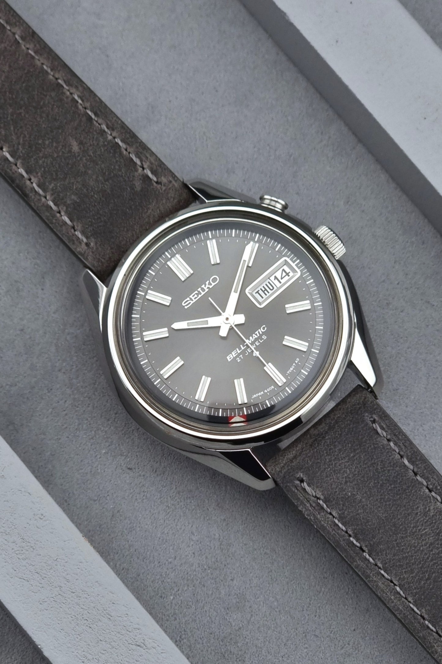 Vintage Seiko Alarm Watch Bell-Matic 4006-7012 Grey Dial 1971