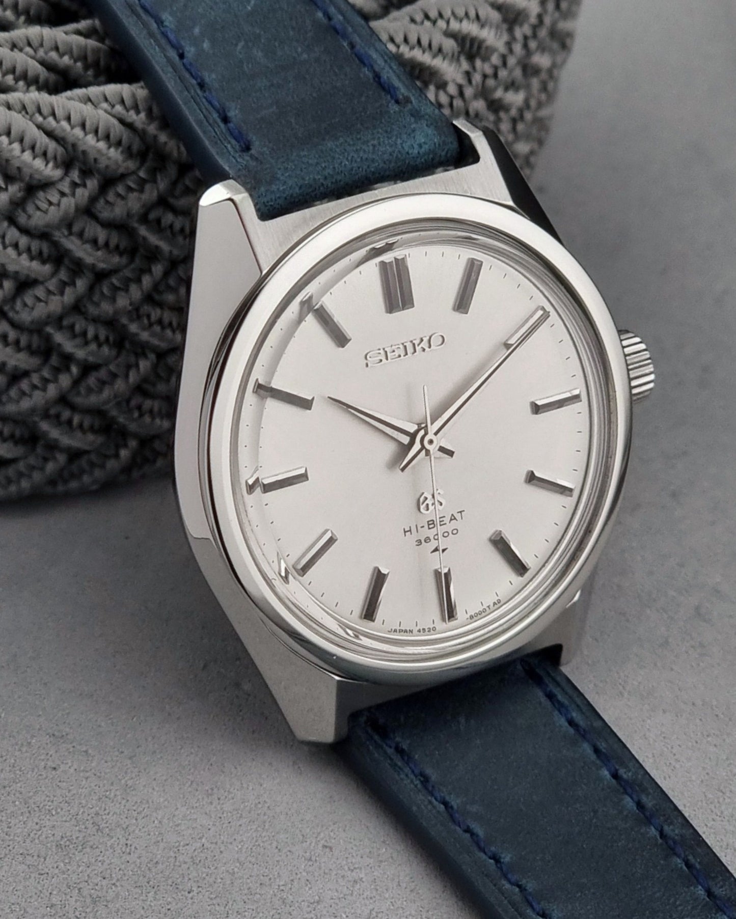 Grand Seiko watch 4520-8000 Hi-Beat 36000 Vintage 1968 No Date