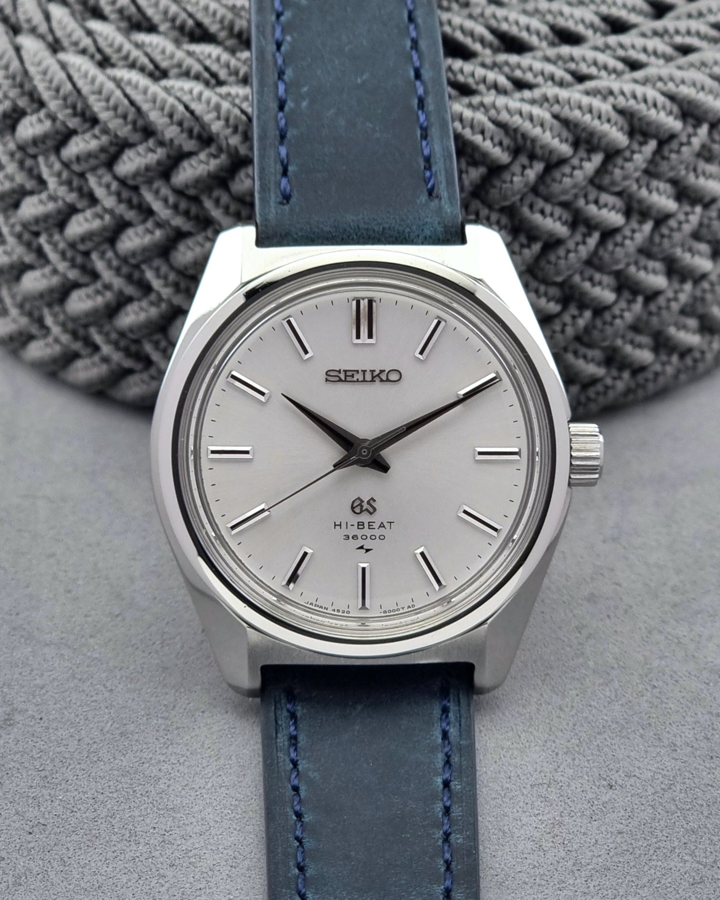 Grand Seiko watch 4520-8000 Hi-Beat 36000 Vintage 1968 No Date