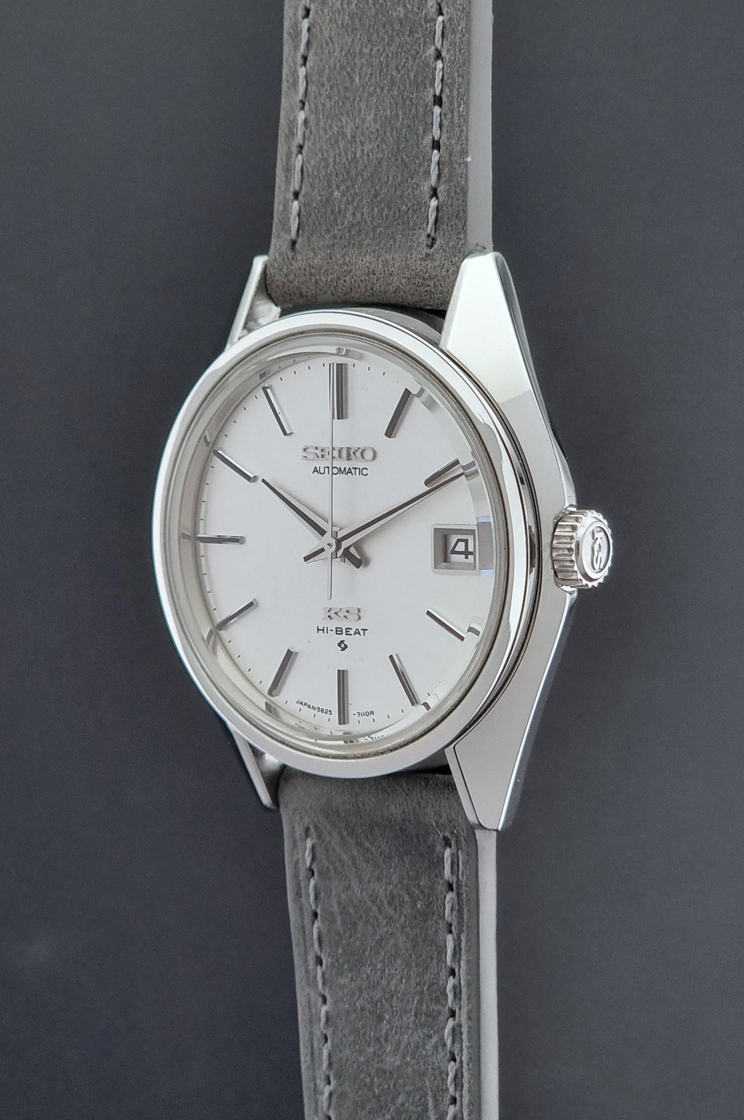 Vintage King Seiko Wristwatch 5625-7111 on a grey leather strap