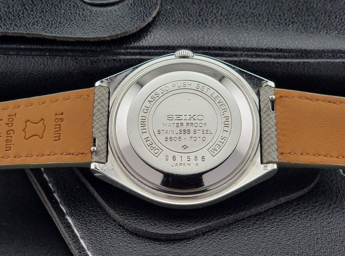 Seiko watch LordMatic 5606-7010 Vintage 1969 Blue Linen Dial