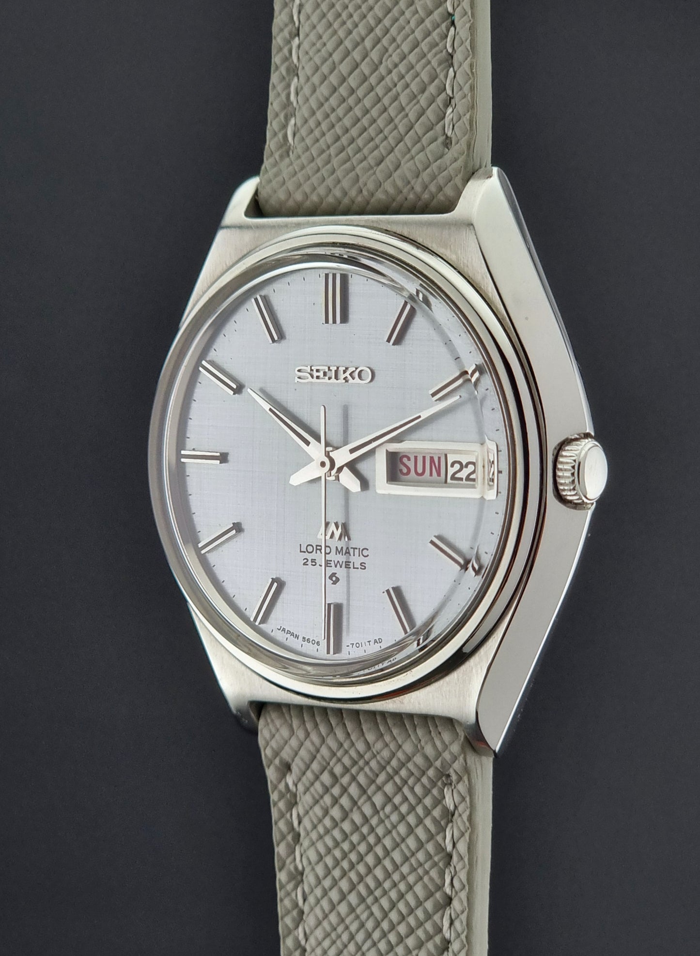 Seiko watch LordMatic 5606-7010 Vintage 1969 Blue Linen Dial