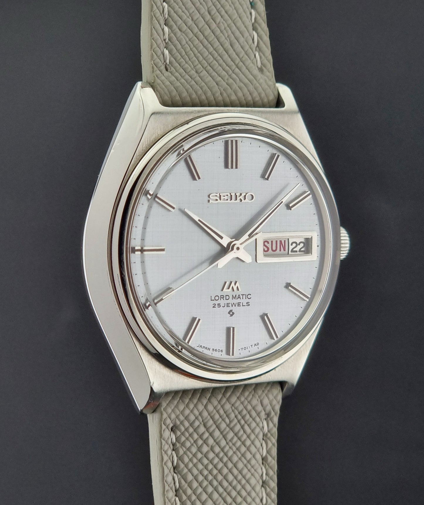 Seiko watch LordMatic 5606-7010 Vintage 1969 Blue Linen Dial