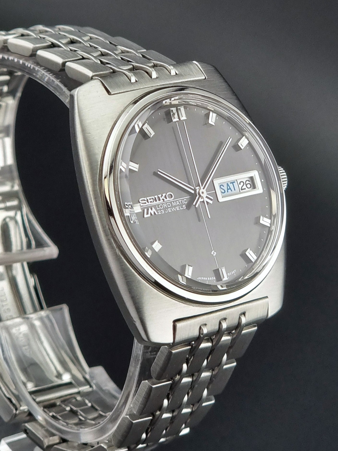 Seiko watch LordMatic 5606-8010 Vintage 1970 Grey Dial
