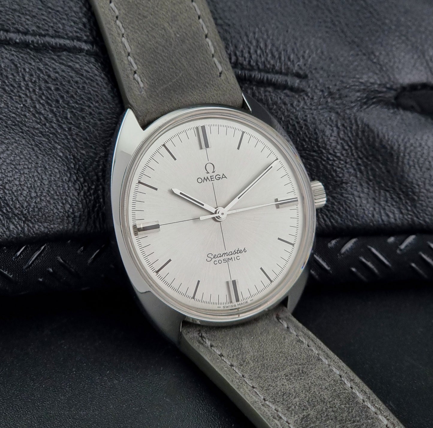 Omega Watch Seamaster Cosmic Crosshair Dial side view