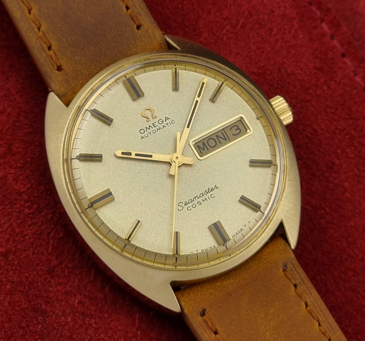 Omega Seamaster Cosmic 166.036 Watch Vintage 1970 Gold capped Day Date