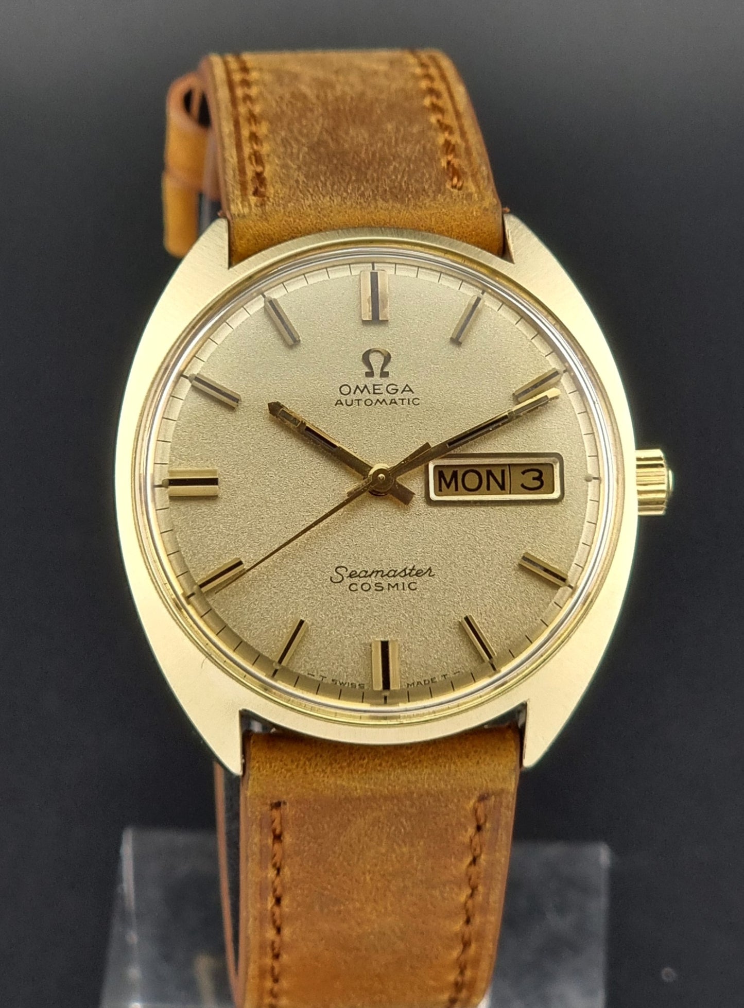 Omega Seamaster Cosmic 166.036 Watch Vintage 1970 Gold capped Day Date