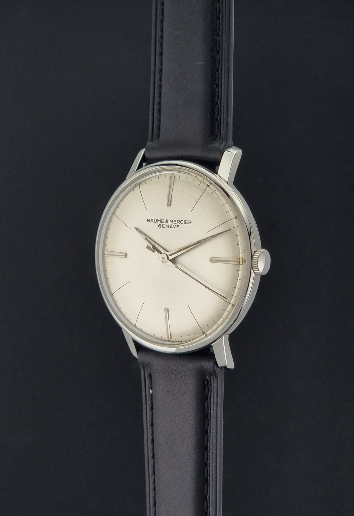 Vintage Baume & Mercier Genève 1173 – crown and case profile