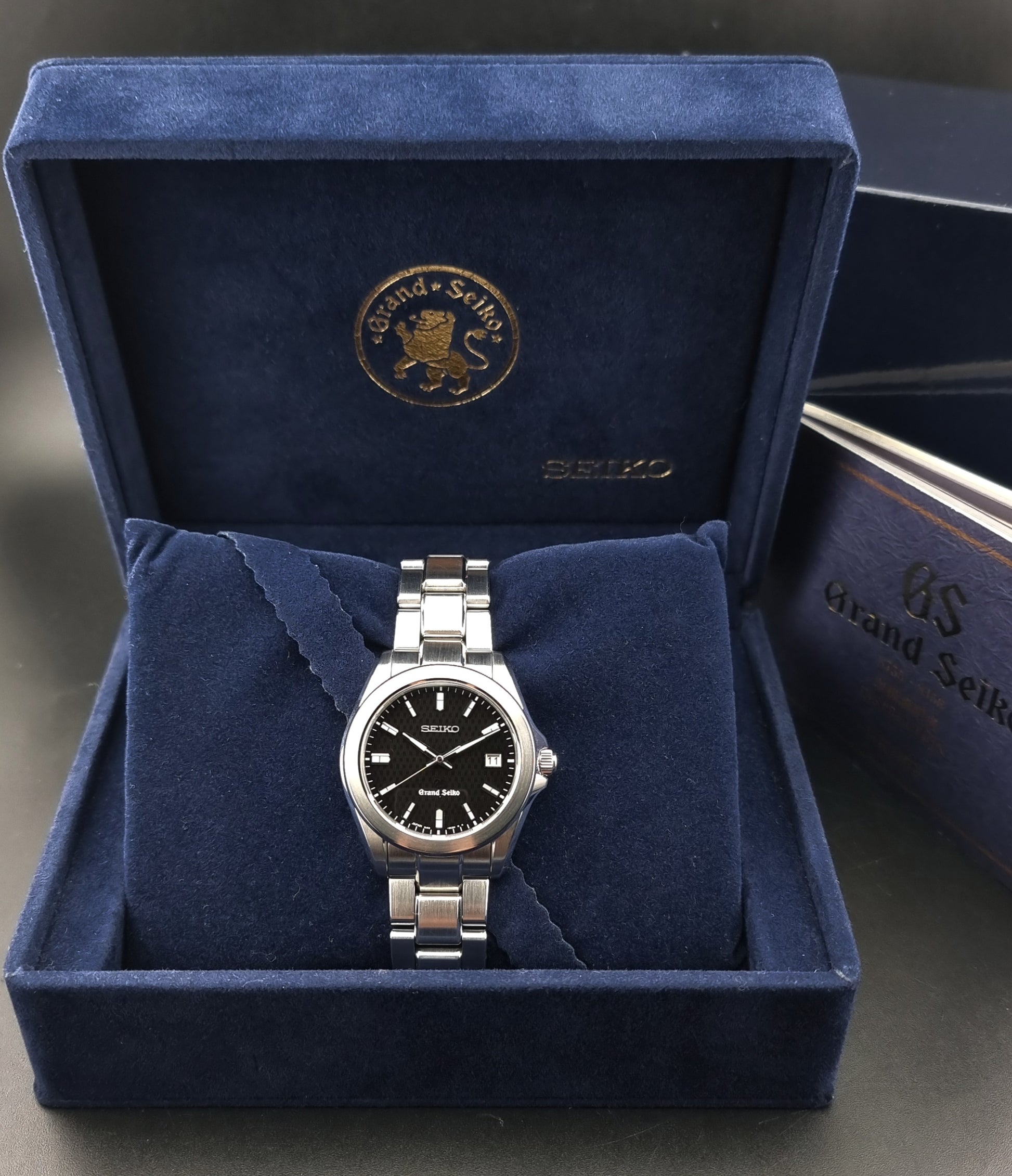 Grand Seiko SBGF021 quartz watch 8J56-8020 in its box
