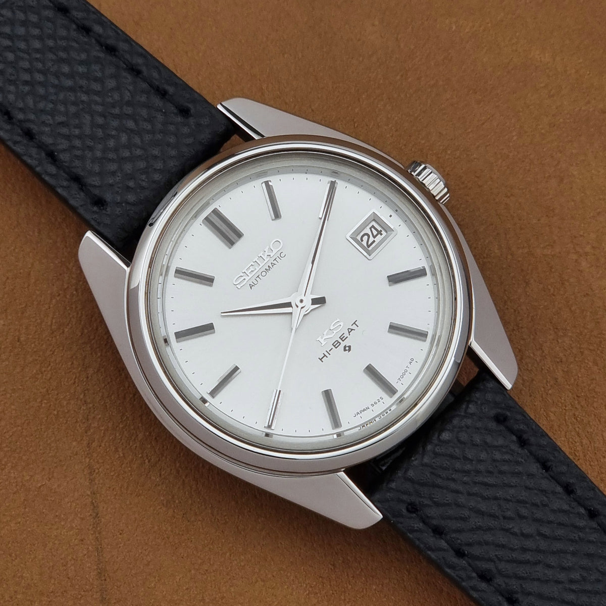 Vintage King Seiko 5625-7000 silver dial 1969 – dial and case front view