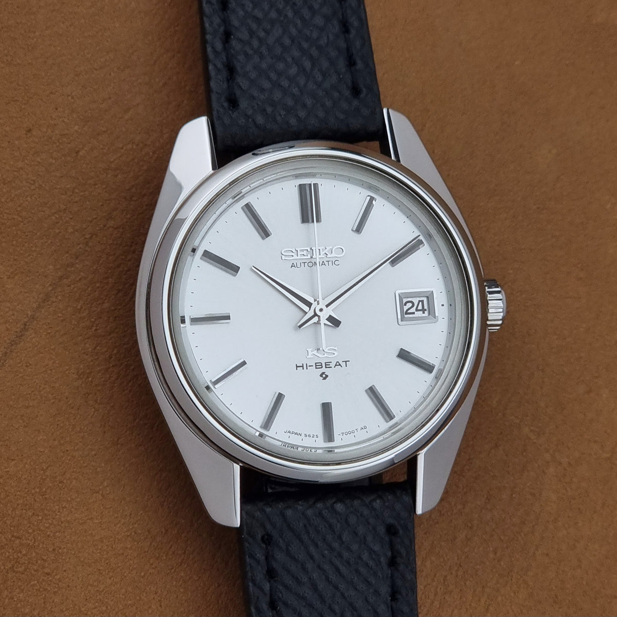 Vintage King Seiko 5625-7000 silver dial 1969 – dial and case front view