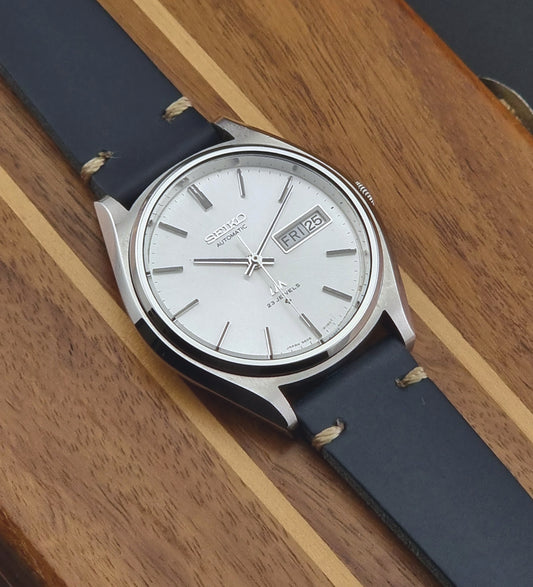 Seiko watch LordMatic 5606-8050 Vintage 1974