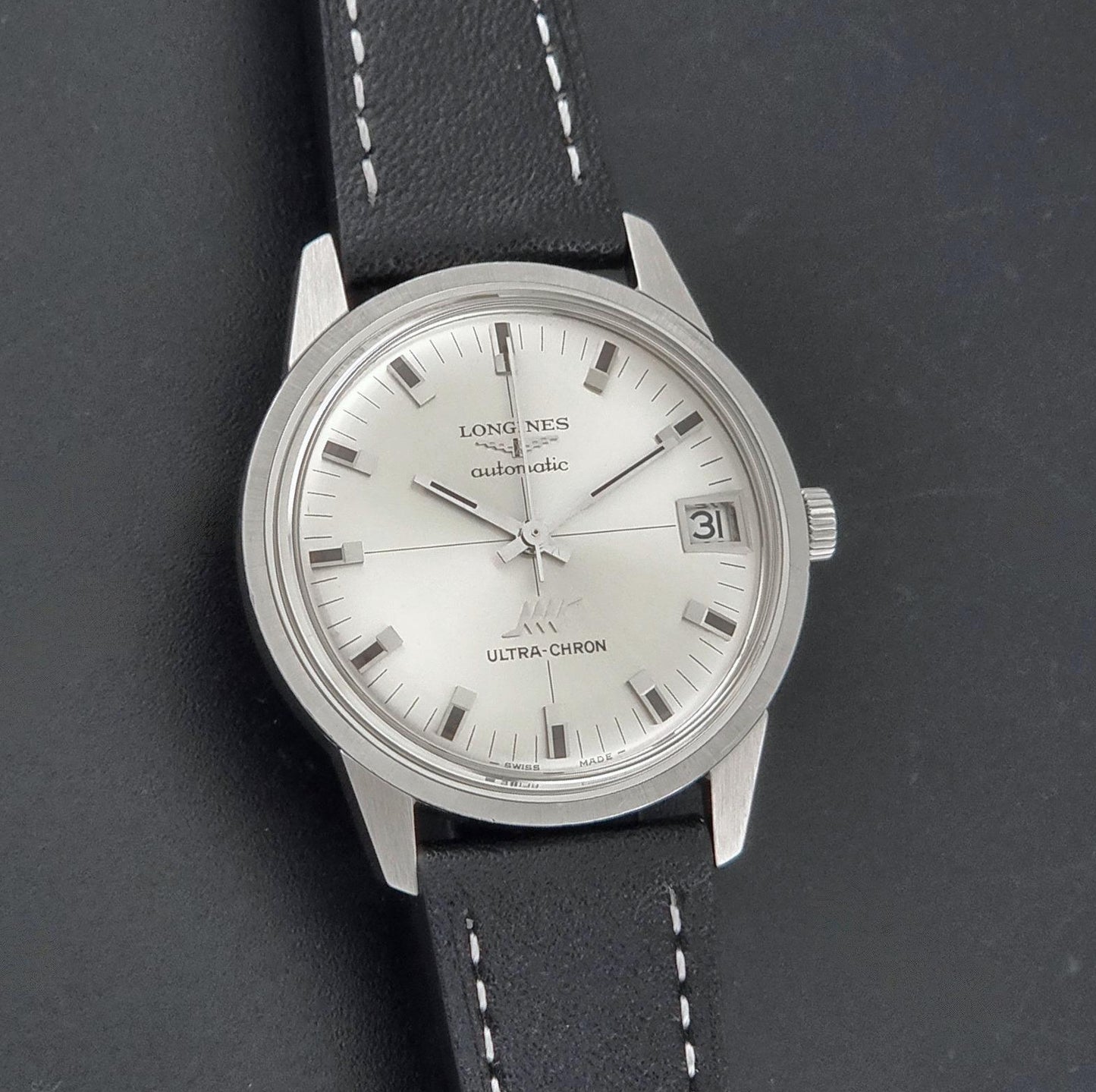 A Vintage Longines ULTRA-CHRON 8309 watch, close up picture of the dial