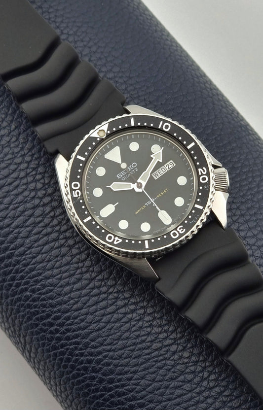 Seiko Wristwatch 7548-7000 Quartz Diver Vintage 1980