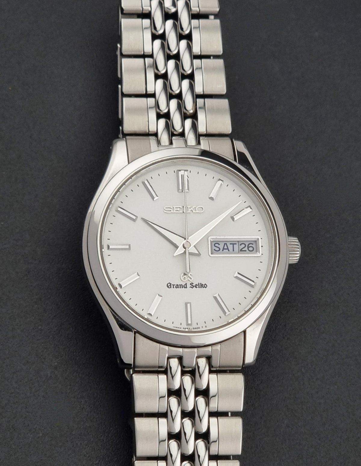 1997 vintage Grand Seiko SBGT001 9F83 quartz watch; alternate front view showing the complete dial and case