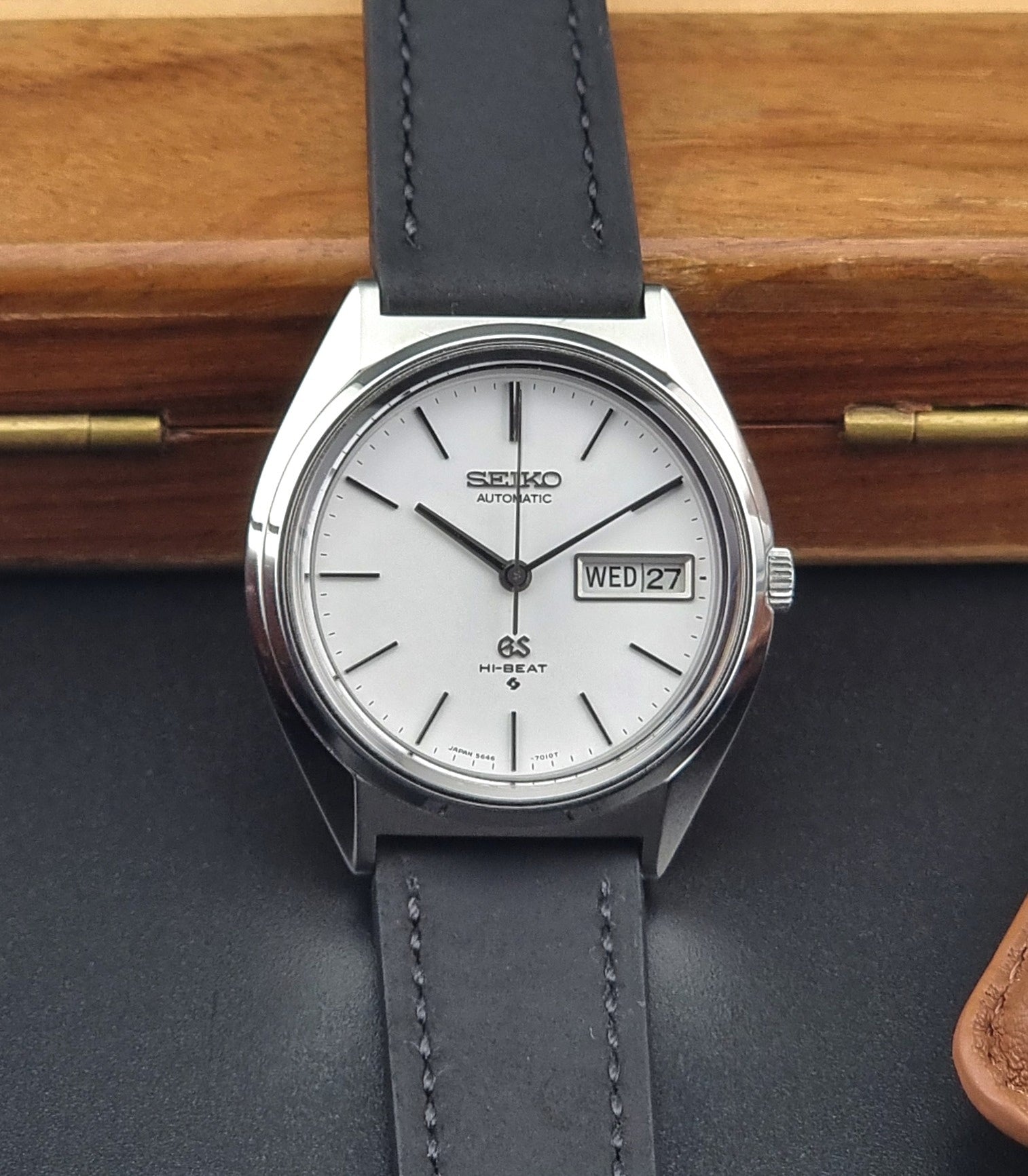 Grand Seiko Wristwatch 5646 - 7011 Hi - Beat Vintage 1973 - Past2PresentWatches - Wristwatch