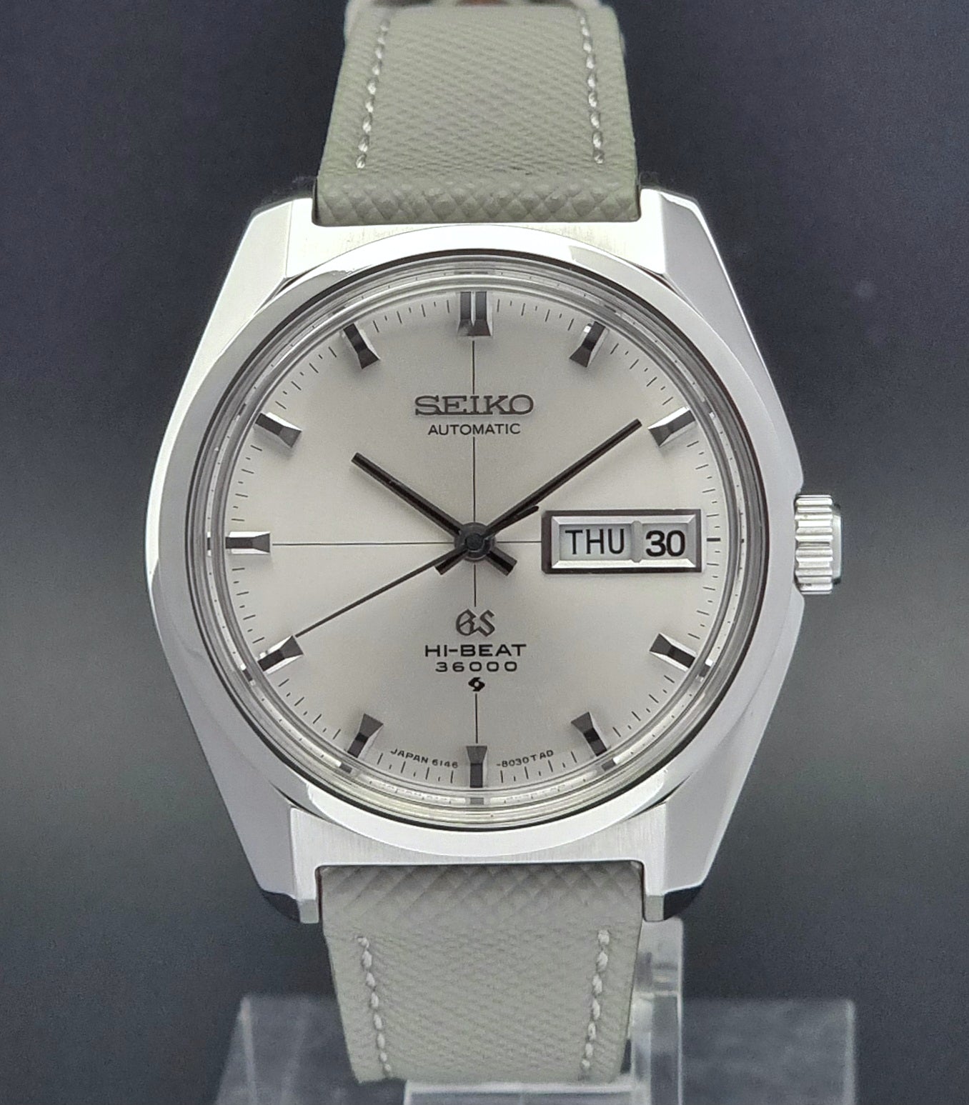 Grand Seiko watch 6146-8000 Hi-Beat 36000 Vintage 1968 Cross hair dial