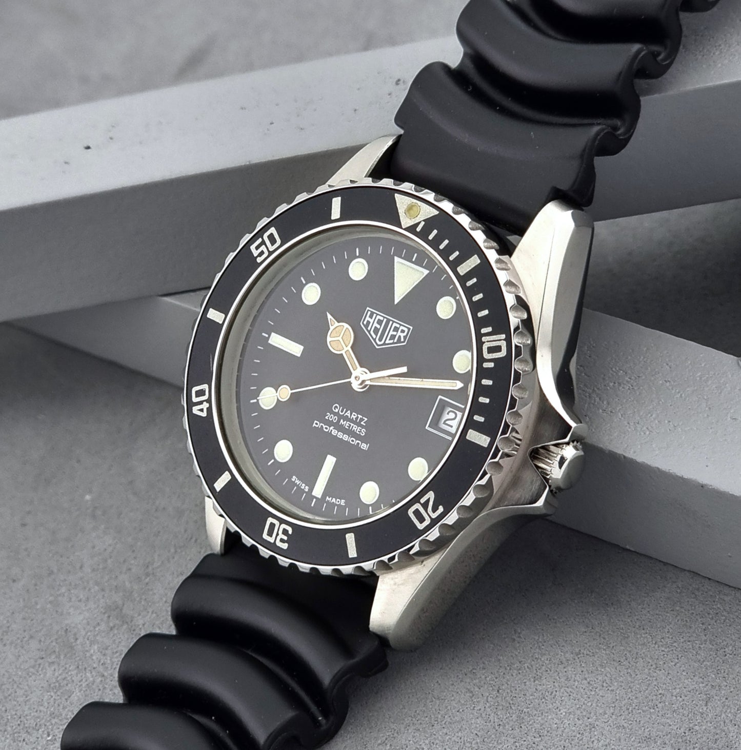 Heuer watch Quartz 200 meters Professional 980.013 Vintage Diver