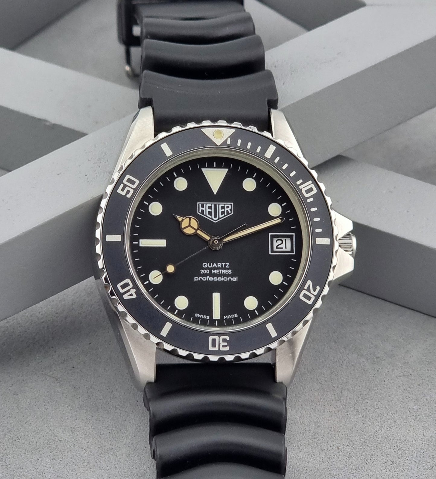 Heuer watch Quartz 200 meters Professional 980.013 Vintage Diver