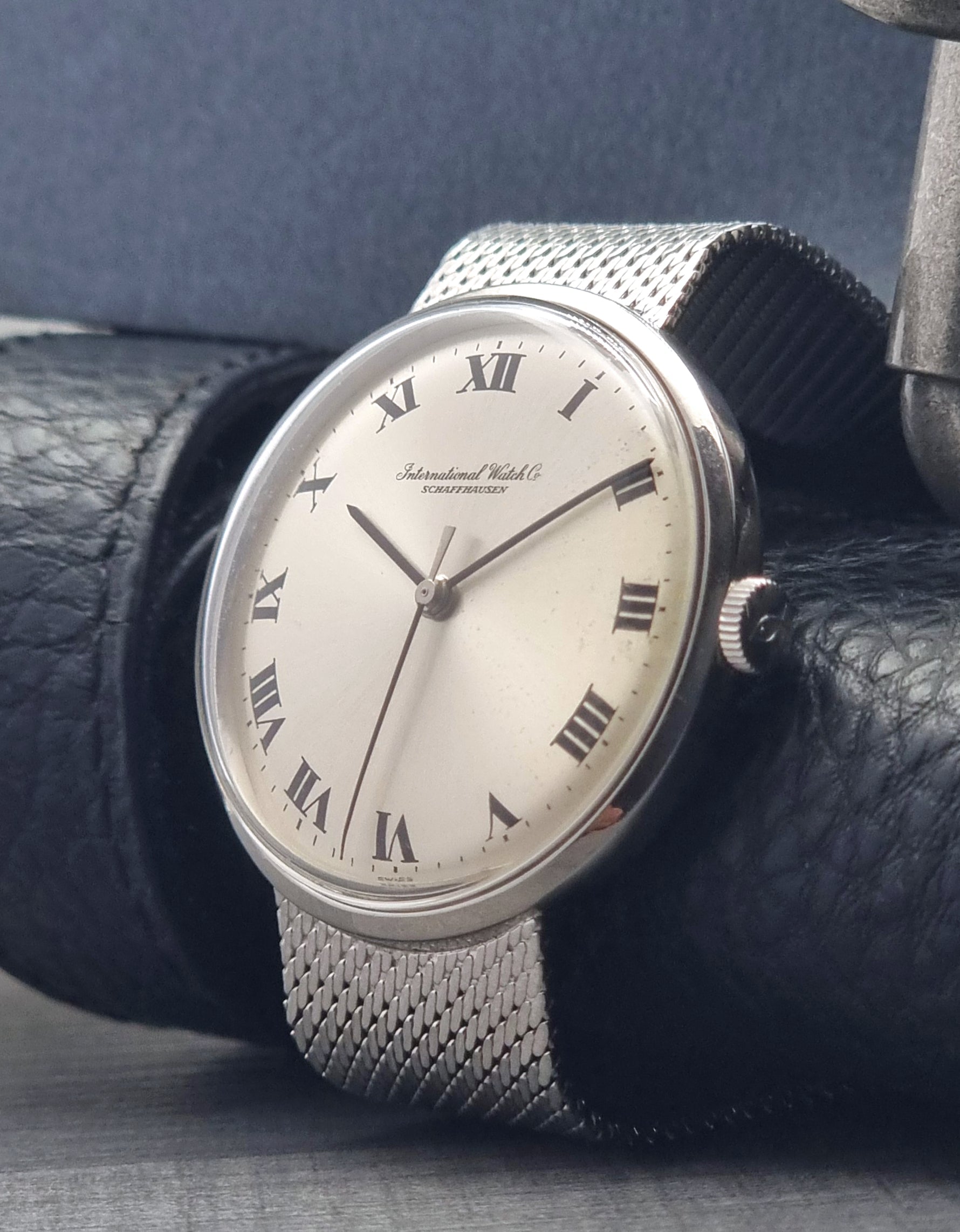 IWC watch Cal 403 International Watch Co. Shafhausen Ref 2401 - Past2PresentWatches - Wristwatch - crown view