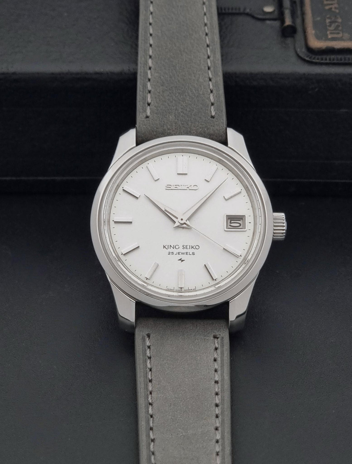 1968 vintage King Seiko 4402-8000 manually wound watch; dial view showing the hands, hour markers and dial layout