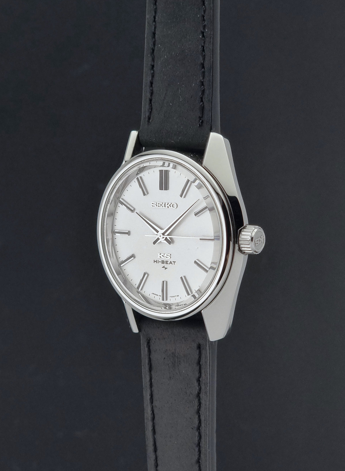 1971 vintage King Seiko 45-7001 Hi-Beat watch; crown-side profile showing the winding crown and case