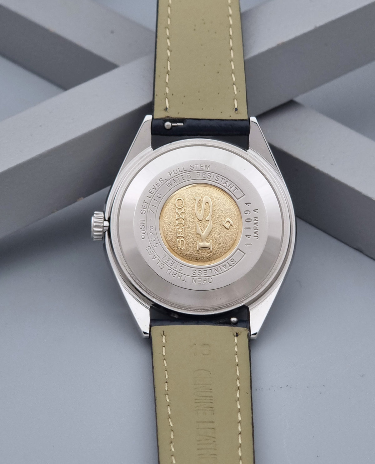 Vintage King Seiko 5626-7110 Hi-Beat automatic watch from 1971, caseback view