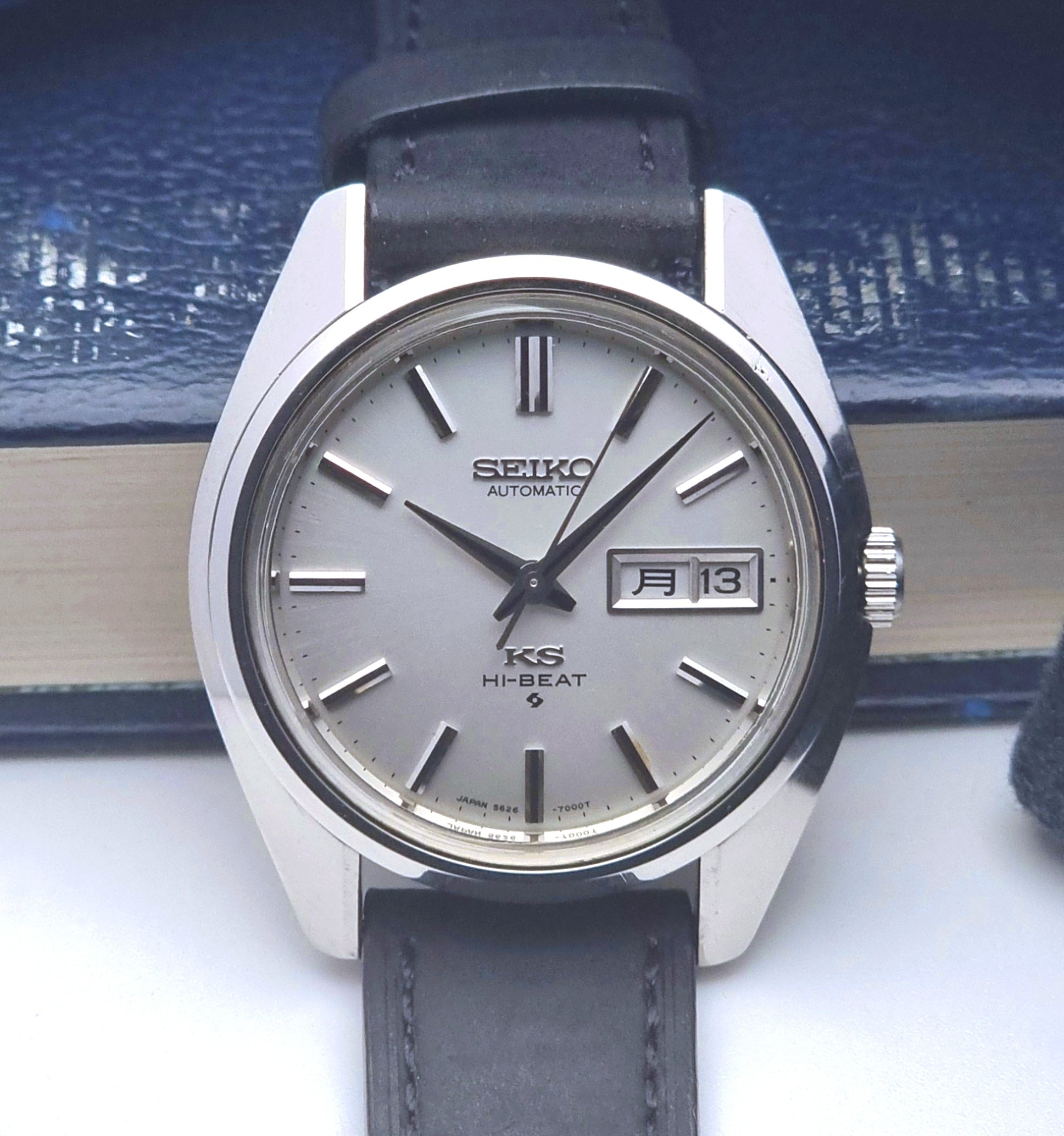 King Seiko watch Hi - Beat 5626 - 7000 Vintage 1970 Gold Medallion - Past2PresentWatches - Wristwatch