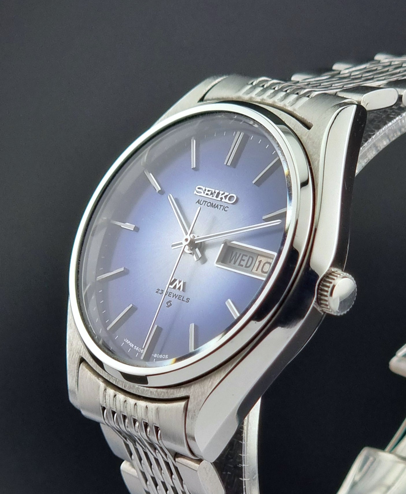 Vintage Seiko watch LordMatic 5606-8051 Blue Dial 1975