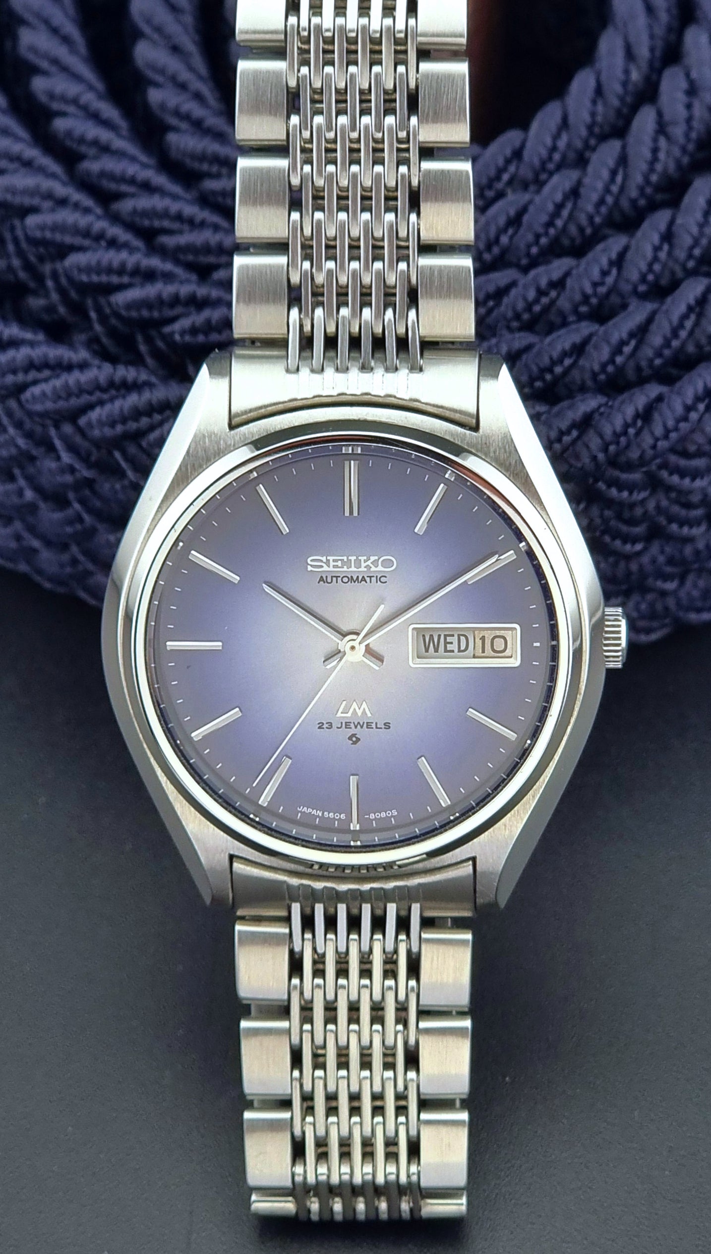Vintage Seiko watch LordMatic 5606-8051 Blue Dial 1975