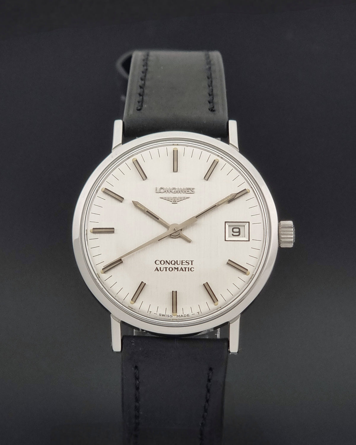 Vintage Longines Conquest 1568-1 automatic date watch from 1975, dial view