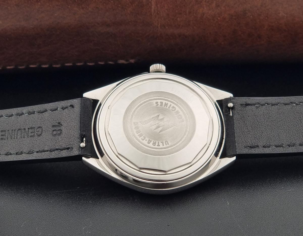 Vintage Longines Ultra-Chron 8301 crosshair automatic watch from 1974, caseback view