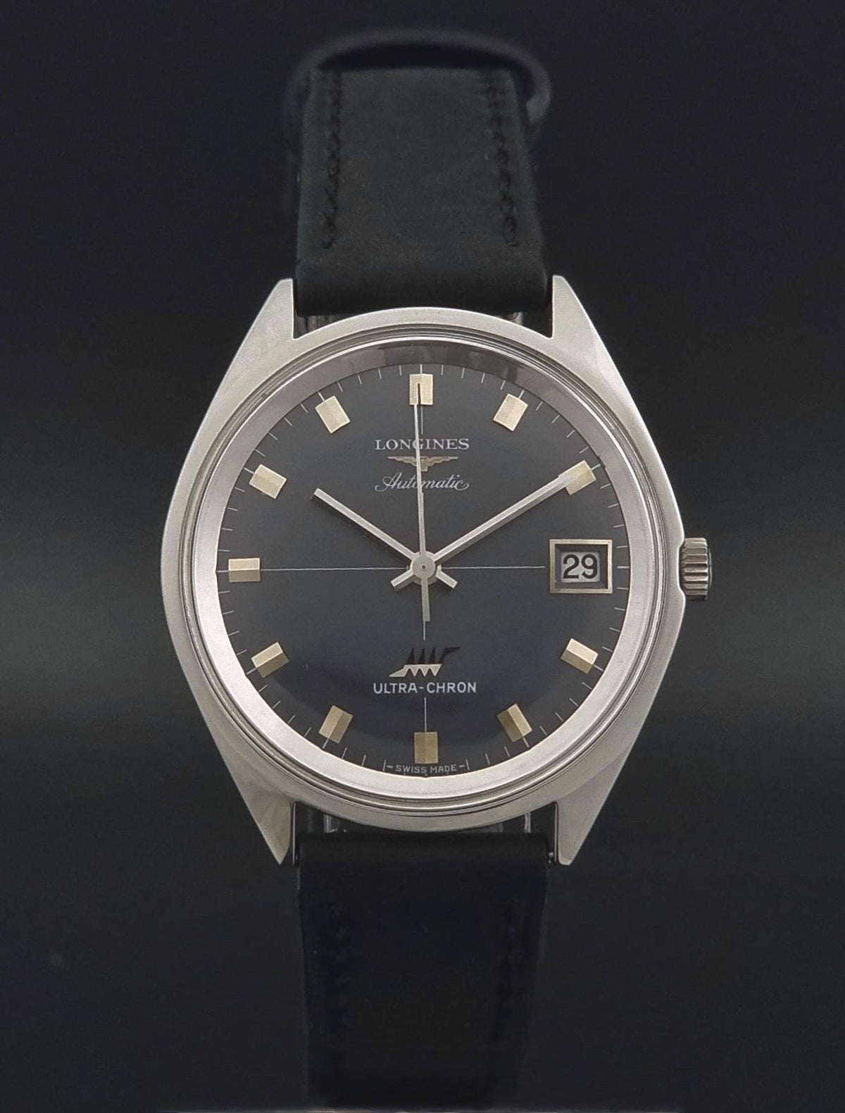 Vintage Longines Ultra-Chron 8301 crosshair automatic watch from 1974, dial view
