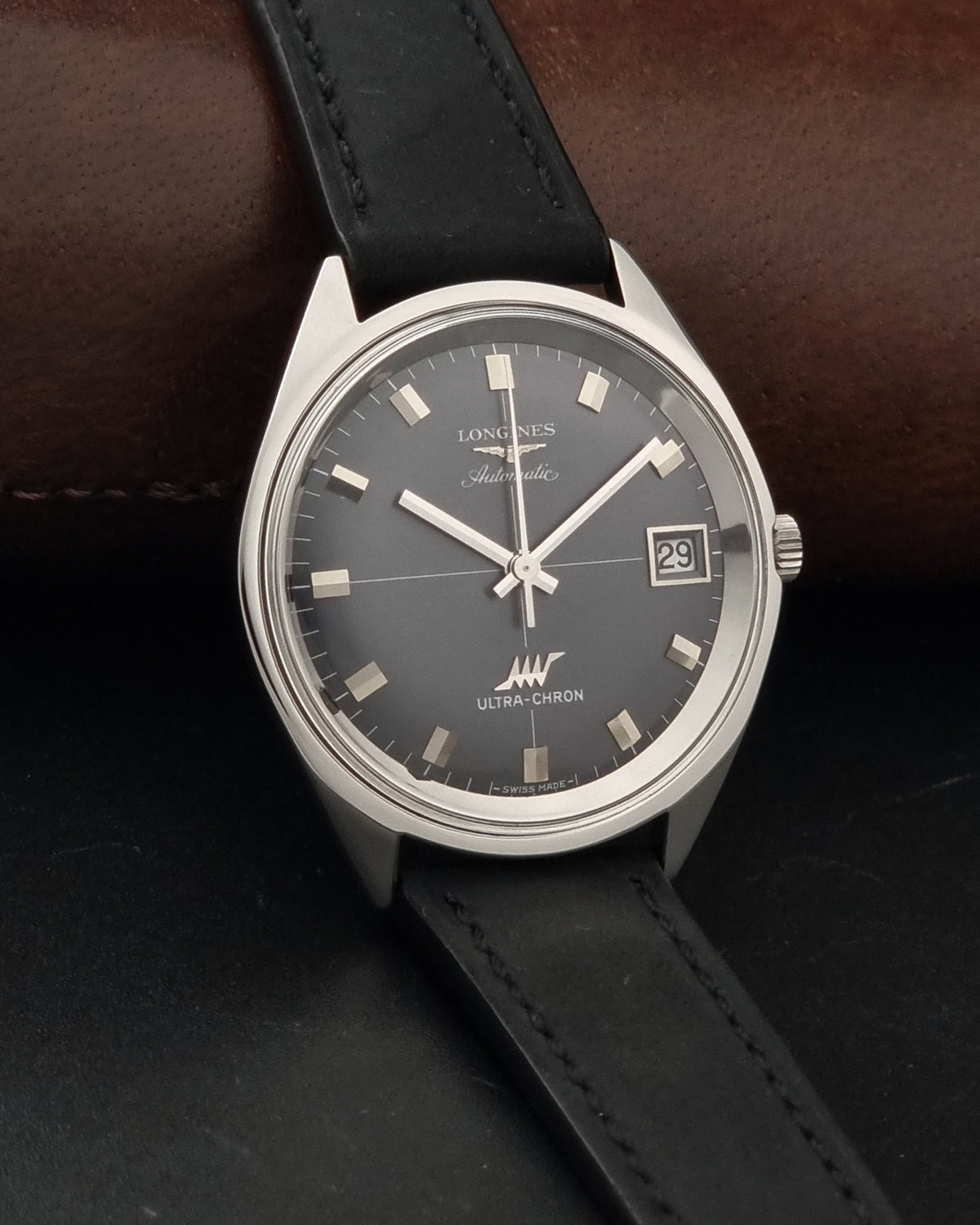 Vintage Longines Ultra-Chron 8301 crosshair automatic watch from 1974, side profile