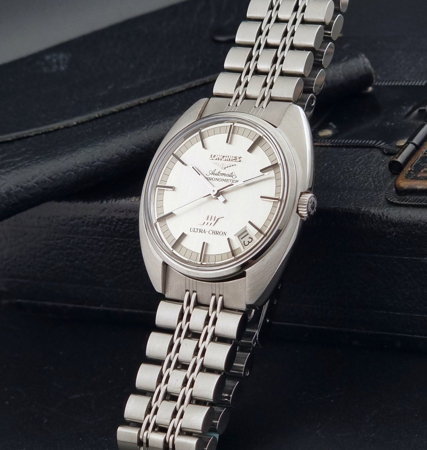 Vintage Longines Wristwatch ULTRA-CHRON 8353-3 Chronometer Cal 6651 circa 1972