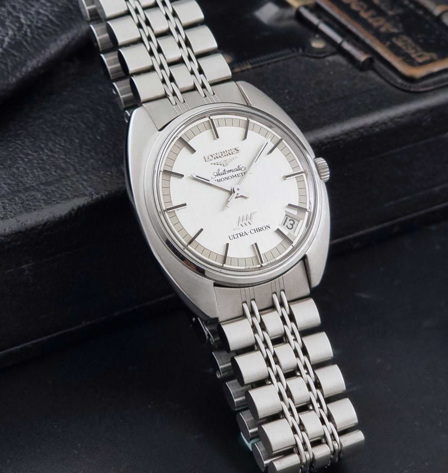 Vintage Longines Wristwatch ULTRA-CHRON 8353-3 Chronometer Cal 6651 circa 1972