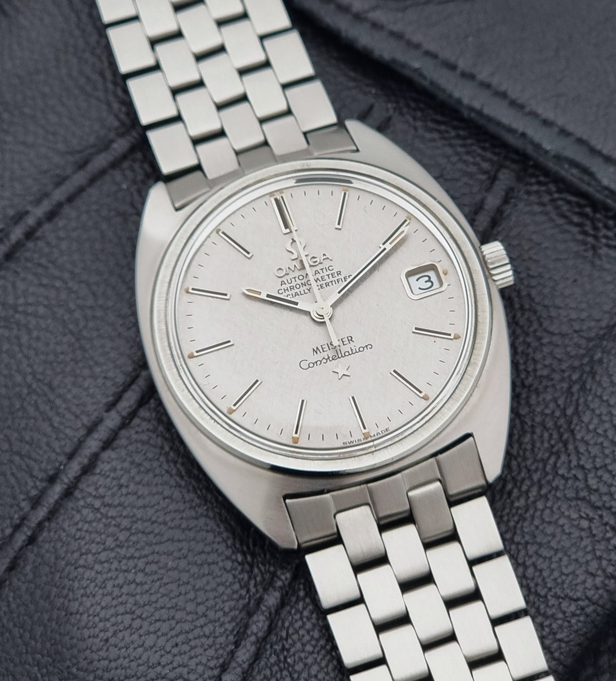1970 vintage Omega Constellation 168.017 Meister watch; dial view showing the hands, hour markers and dial layout
