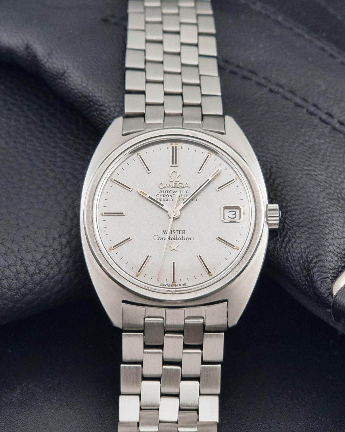 1970 vintage Omega Constellation 168.017 Meister watch; alternate close view showing the dial, hands and hour markers