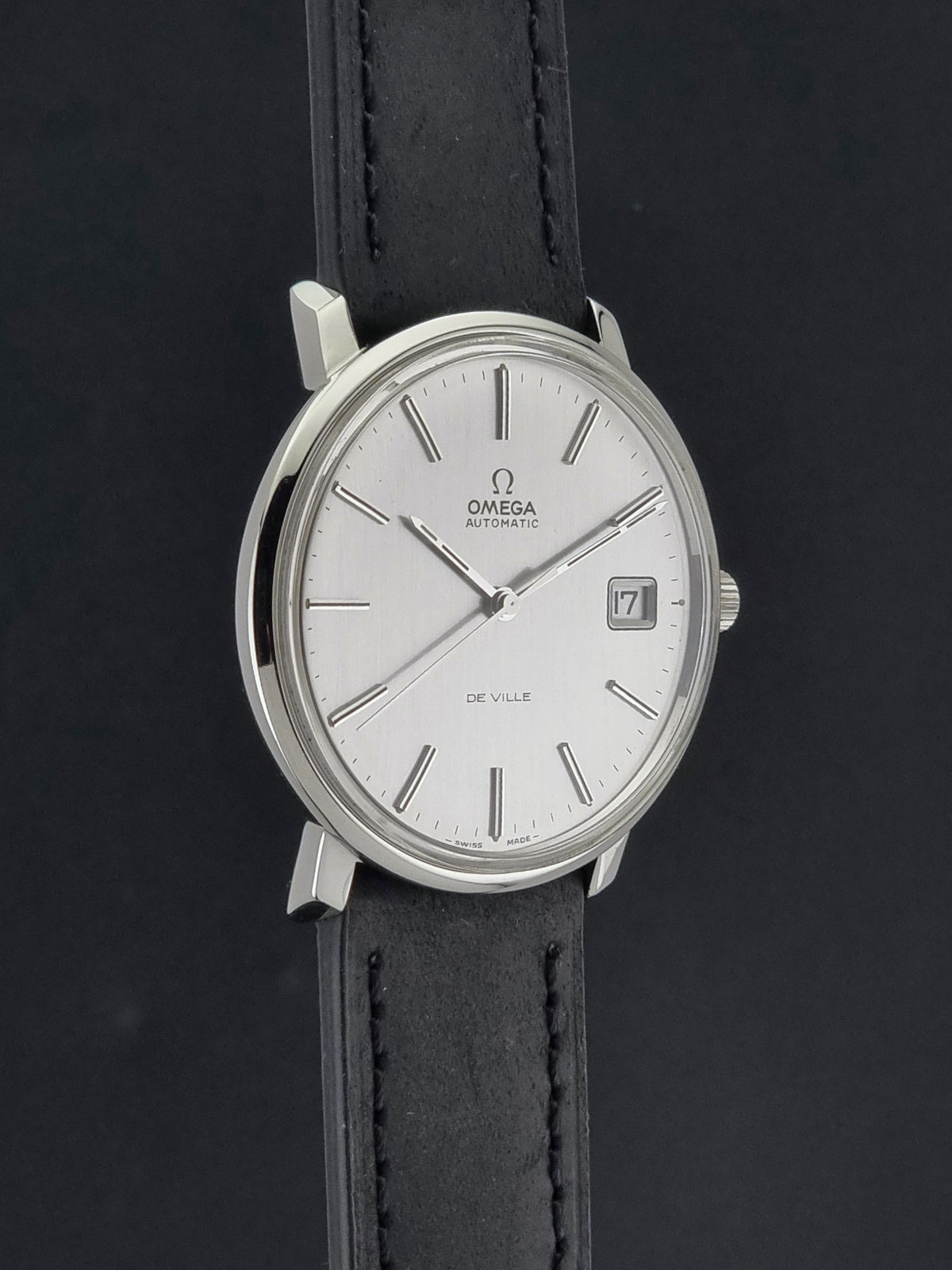 Vintage Omega De Ville 166.0134 automatic watch from 1972, opposite side profile