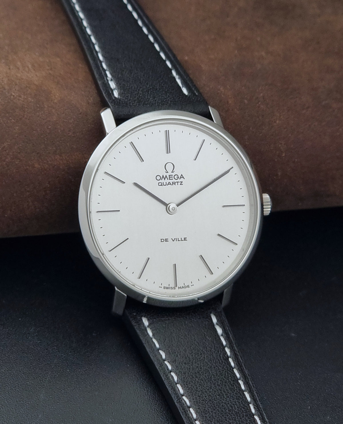 Vintage Omega De Ville 191.0044 quartz watch from 1977, side profile