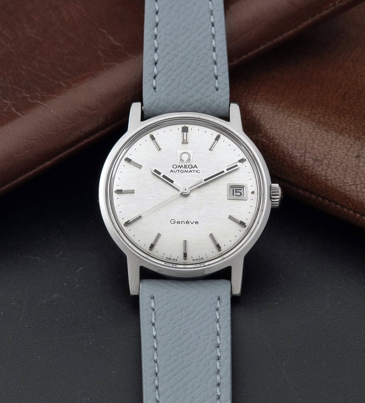 Vintage Omega Genève 166.070 automatic watch from 1970, alternate front view