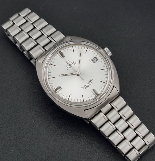 Vintage Omega Seamaster Cosmic 166.026 Automatic 1972, front view of the dial and case, on a stainless steel bracelet