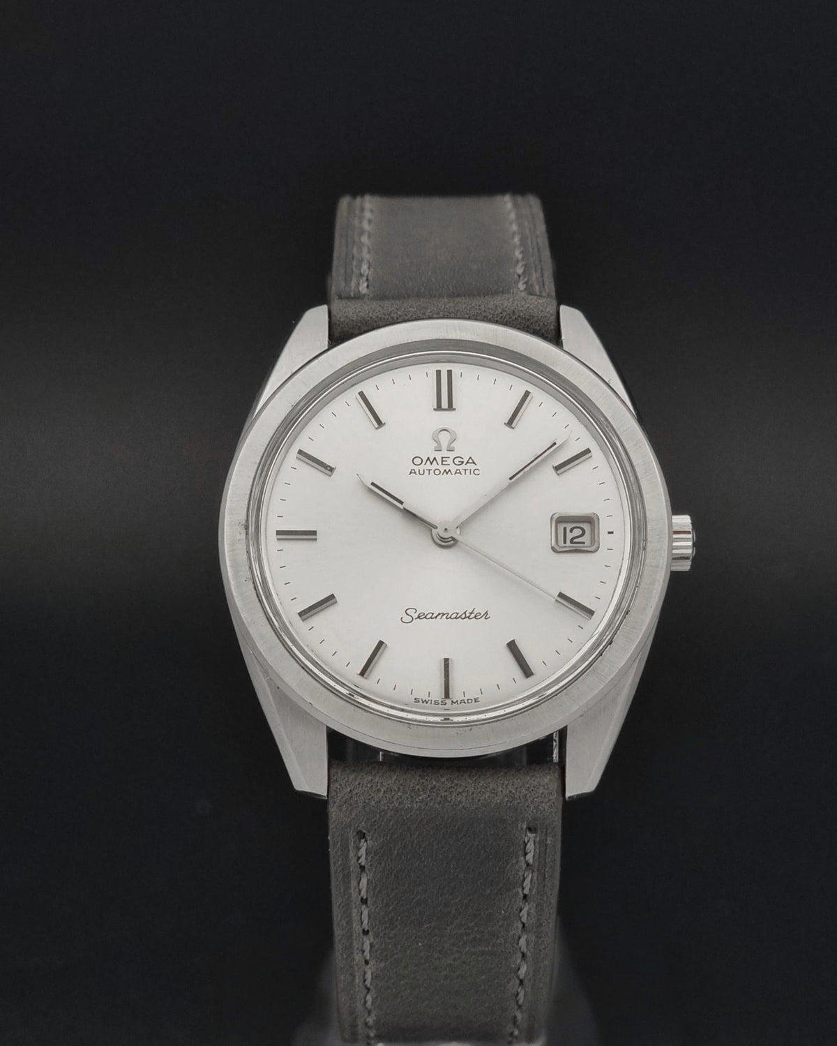 Vintage Omega Seamaster 166.028 automatic watch from 1968, dial view