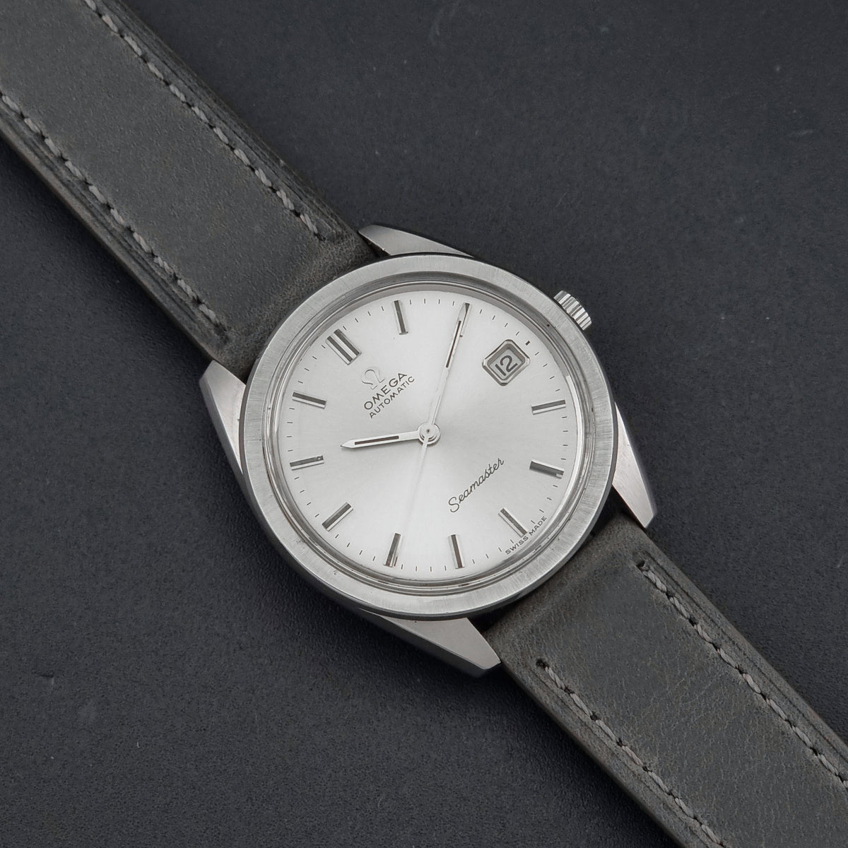 Vintage Omega Seamaster 166.028 automatic watch from 1968, front view