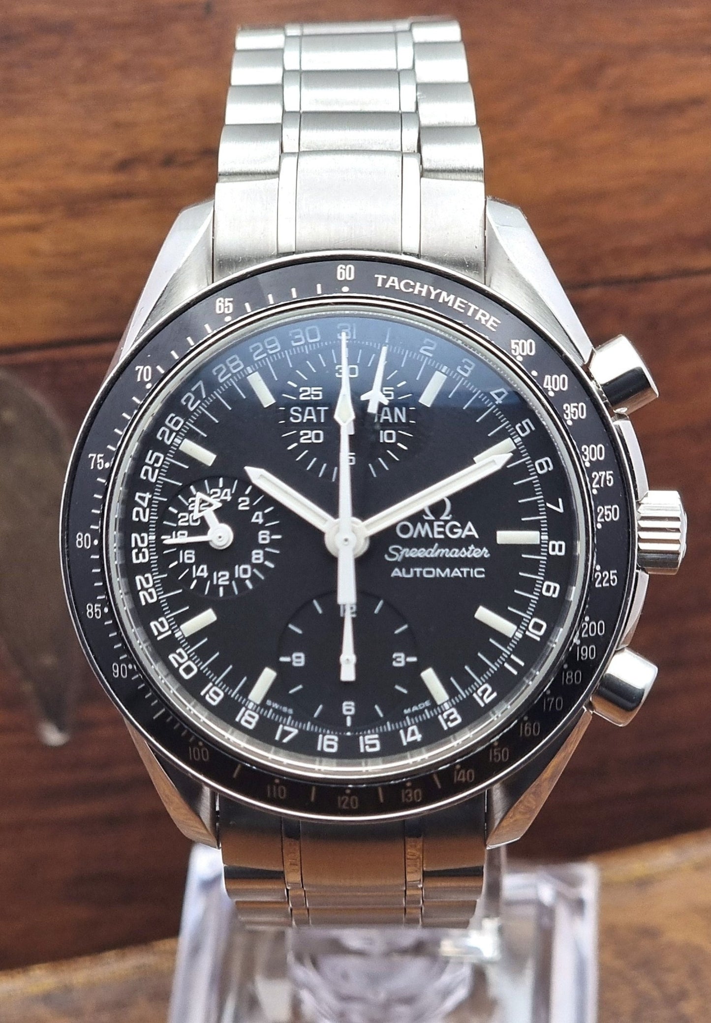 Omega watch Speedmaster Mark 40 Triple Date 3520.50 - Past2PresentWatches - Wristwatch