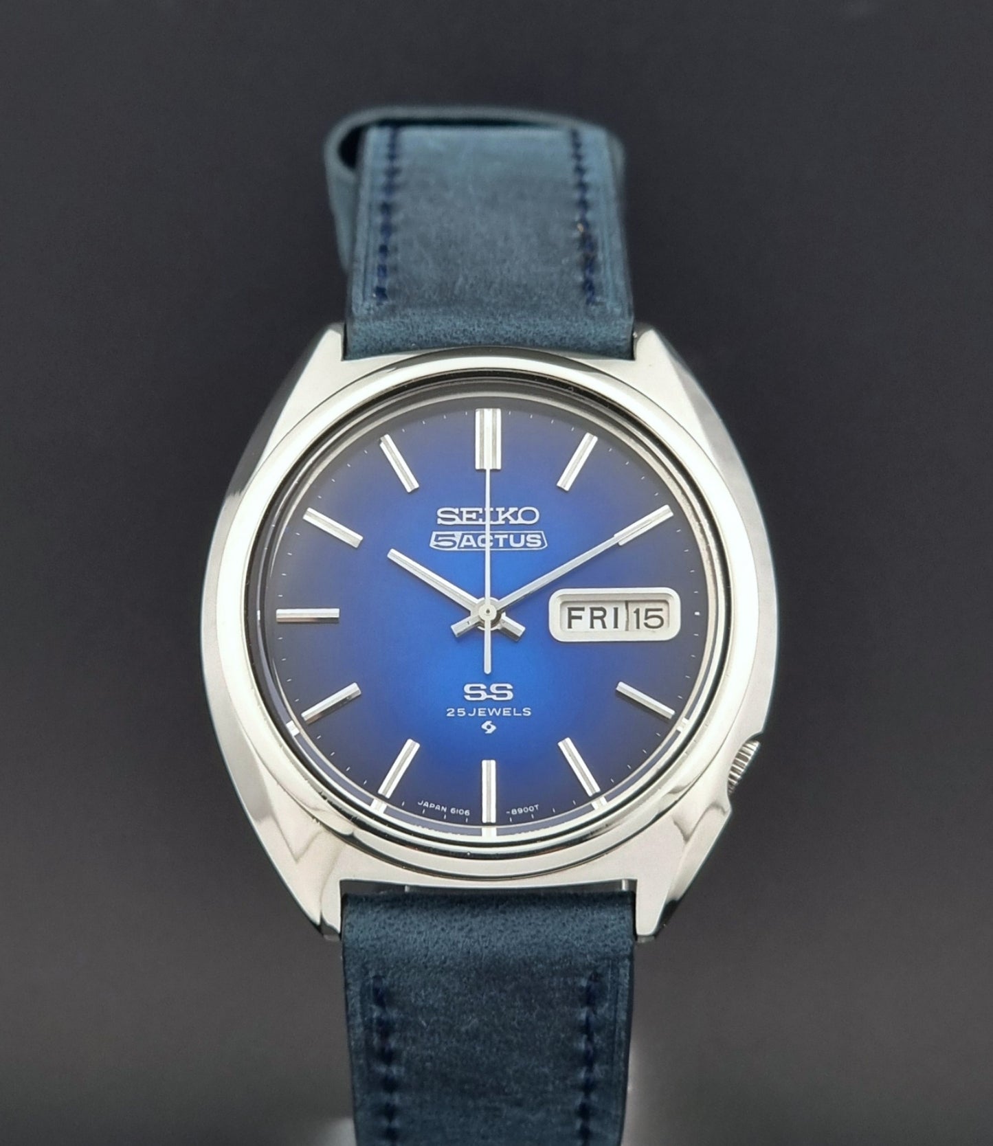 Vintage Seiko 5 Actus SS watch 6106-8670 Blue dial 1974