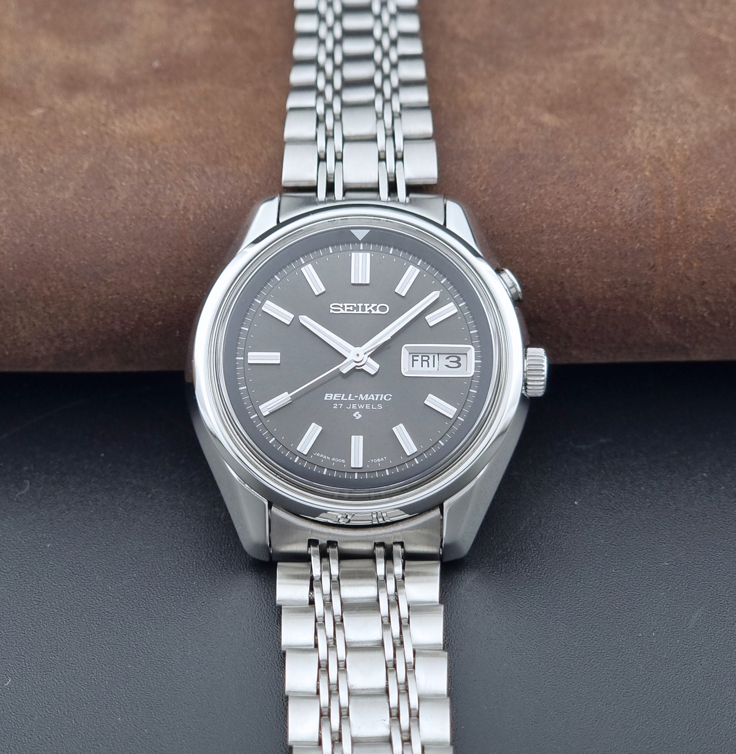 Vintage Seiko Alarm Wristwatch Bell-Matic 4006-7012 Grey Dial 1975