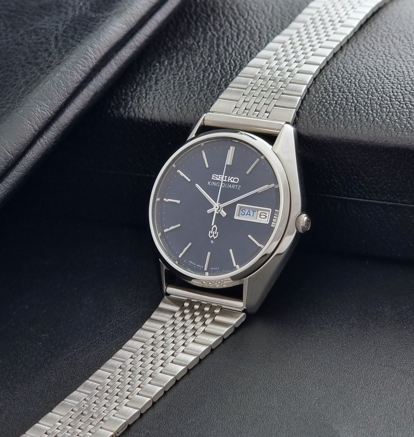 Vintage Seiko King Quartz 4823-8000-G watch 1975 Blue dial